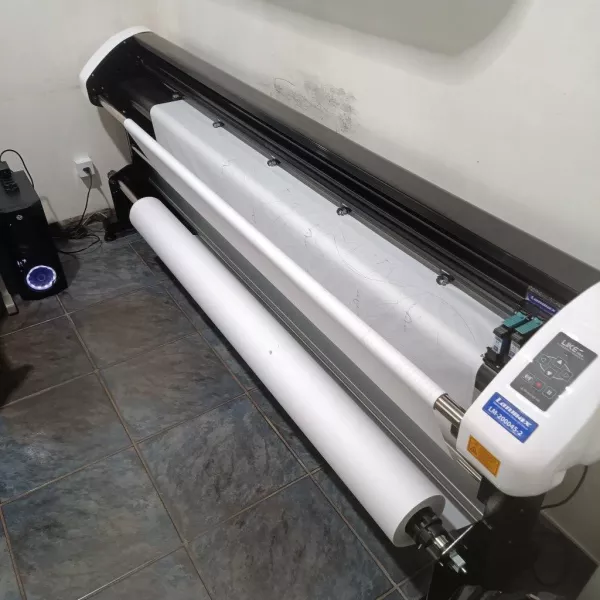 Plotter De Risco Para Confecção 2000mm Novo 